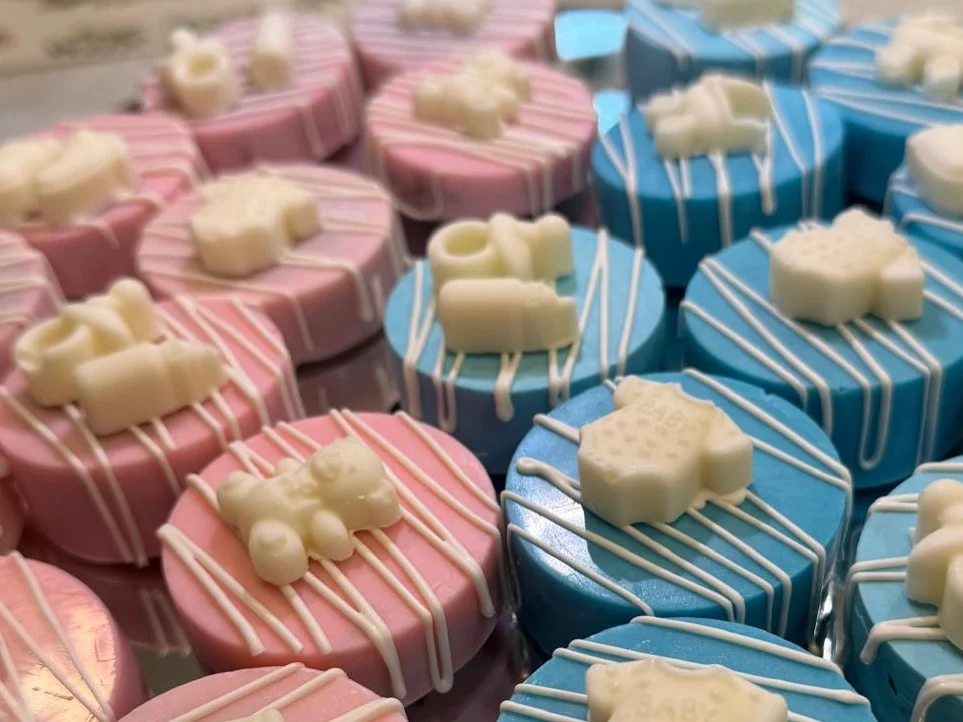 Oreo cookies covered chocolate - Egyptian dessert